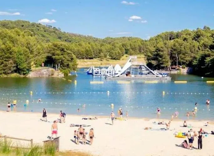 Le De Simon Au Pied De La Cite Carcassone